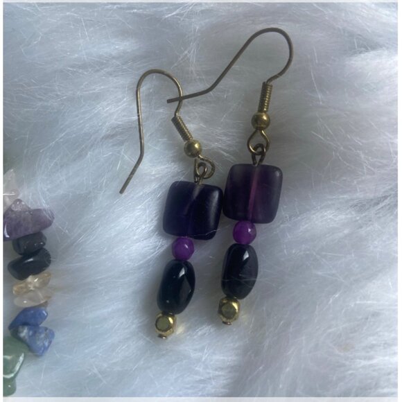 Sister Gift Bundle; Stretch Stone Bracelet & Purple Stone Earrings - Picture 3 of 3